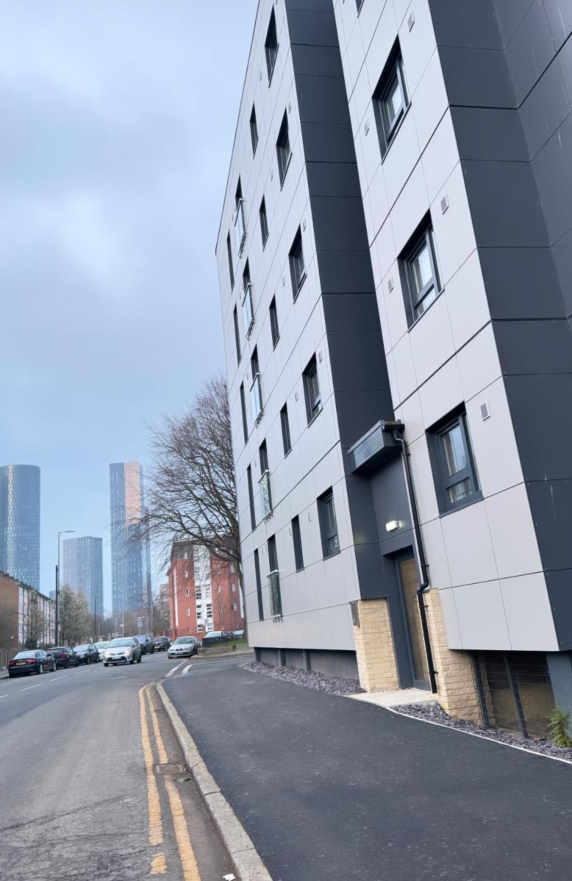 Luxury 2 Bedroom Apartment In Manchester City Centre - Free Parking Kültér fotó