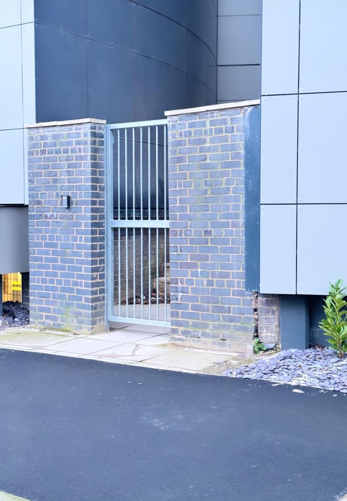 Luxury 2 Bedroom Apartment In Manchester City Centre - Free Parking Kültér fotó