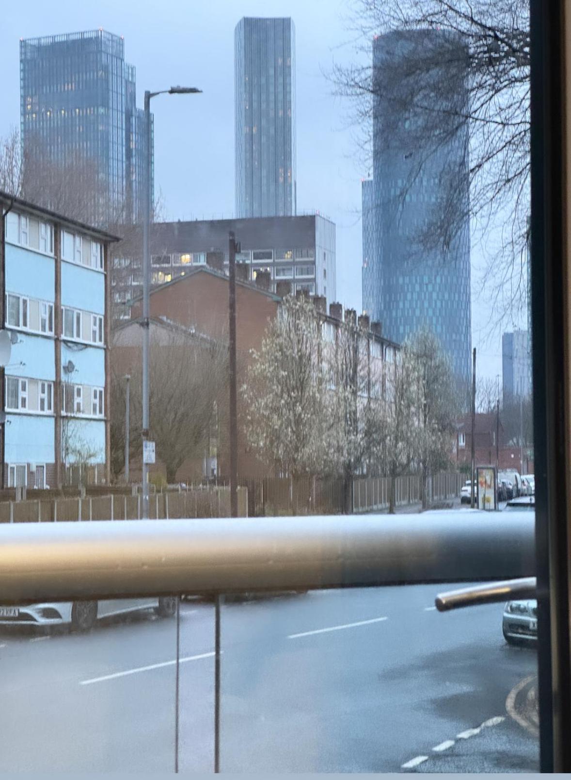 Luxury 2 Bedroom Apartment In Manchester City Centre - Free Parking Kültér fotó